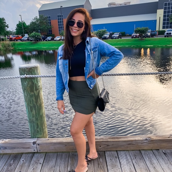 Meet your Posher, Audrey - Picture 2 of 4